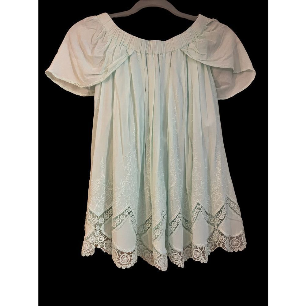 Gianni Bini Women's Off-shoulder top size XS
